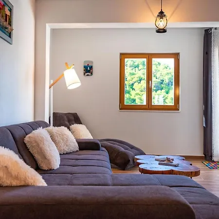 A3 - Beautiful Seafront Apt W Magnificent View Novigrad (Dalmatia)